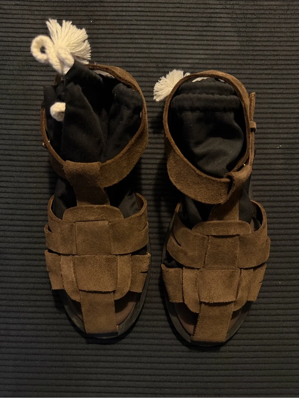 Saja Brown Cow Suede Fisherman Sandal sz 39 fit like 38